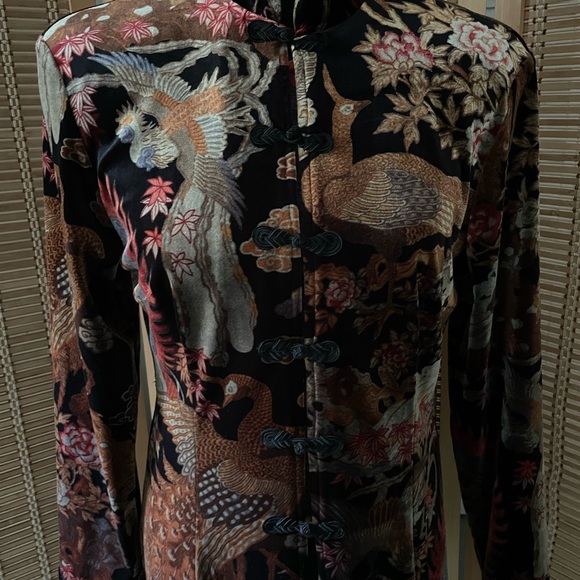 Clio velveteen tunic/long jacket w/beautiful Asian/Oriental/Chinoiserie graphics - Picture 9 of 16